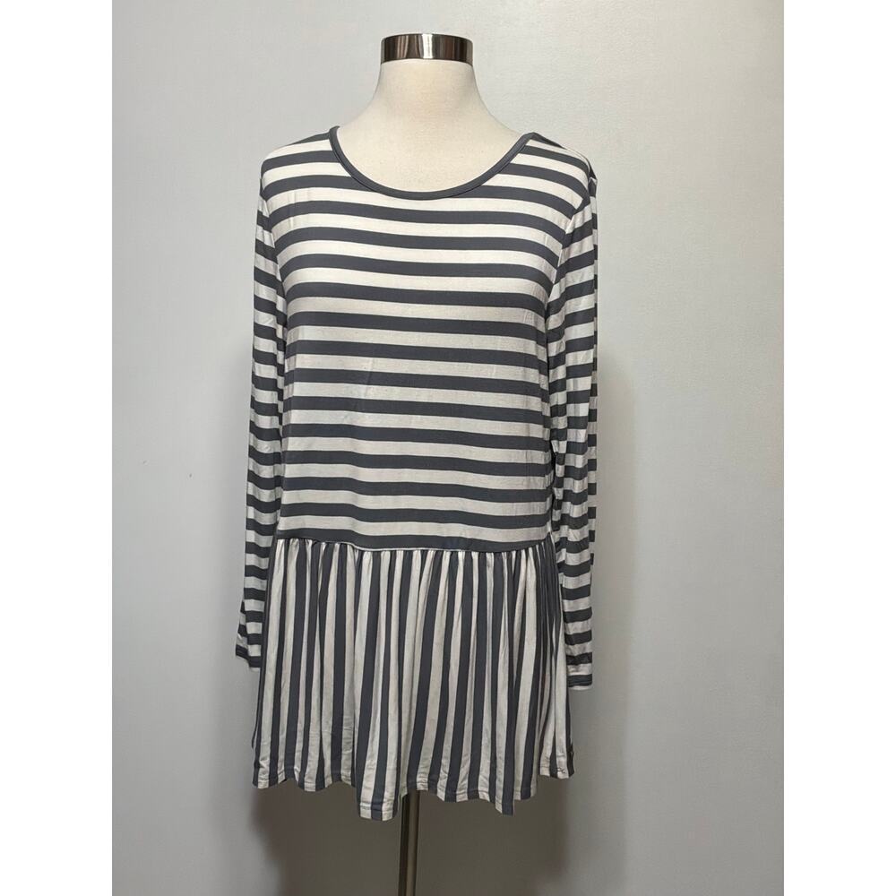Matilda Jane Let’s Connect Grey Tee Size Medium